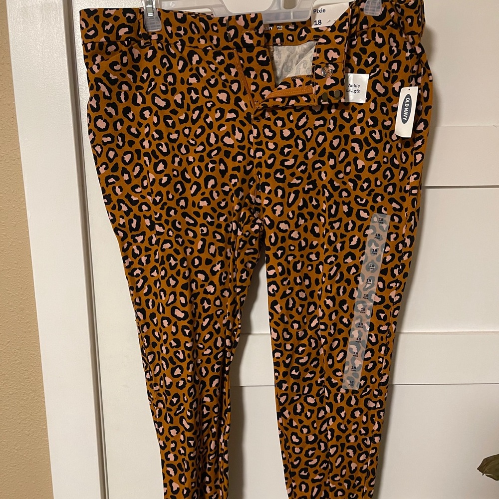 Old Navy Pixie Pants